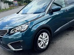 Vert Utilisé 2019 Peugeot 5008 Business-Line Monospace | 12 990 € (Prix juste)