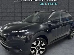 Noir Utilisé 2017 Citroën C4 Cactus PureTech Citadine | 9 990 € (Prix juste)
