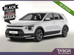 Blanc Occasion 2024 Kia Niro SUV | 27 719 € (Bon prix)