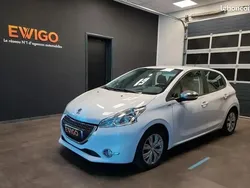 Blanc Utilisé 2013 Peugeot 208 Citadine | 6 390 € (Prix juste)
