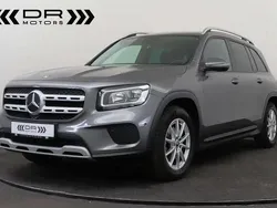 Gris Utilisé 2020 Mercedes GLB180 Business SUV | 27 995 € (Prix juste)