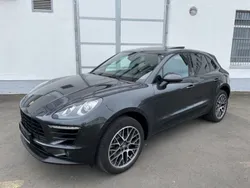 Noir Utilisé 2018 Porsche Macan SUV | 58 990 € (Prix cher)