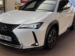 Utilisé 2019 Lexus UX 250h SUV | 20 900 € (Prix juste)
