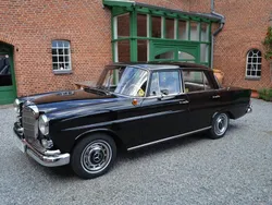 Noir Utilisé 1964 Mercedes 190 Berline | 23 000 €