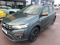 Vert oxide Occasion 2025 Dacia Sandero Berline | 17 549 € (Prix assez cher)