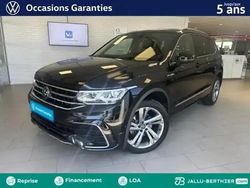 Noir Utilisé 2022 VW Tiguan Allspace R-line SUV | 35 970 € (Prix juste)