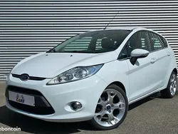 Blanc Utilisé 2011 Ford Fiesta Titanium Citadine | 7 990 €