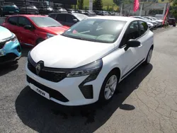 Utilisé 2024 Renault Clio V Evolution Citadine | 15 490 € (Prix juste)