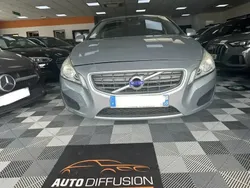 Gris Utilisé 2011 Volvo S60 Summum Berline | 7 990 €