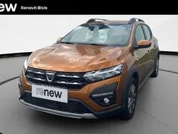 Orange Utilisé 2022 Dacia Sandero Comfort Citadine | 12 990 € (Prix juste)