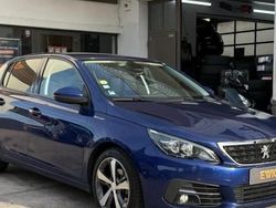 Bleu Utilisé 2019 Peugeot 308 Allure+ Berline | 13 290 € (Prix assez cher)