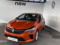 Orange Utilisé 2024 Renault Clio V Evolution Berline | 17 999 € (Prix juste)