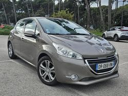 Bronze Utilisé 2015 Peugeot 208 Allure Citadine | 5 190 € (Bon prix)