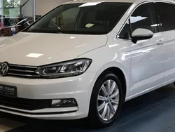 Blanc Utilisé 2017 VW Touran Monospace | 15 996 € (Prix juste)