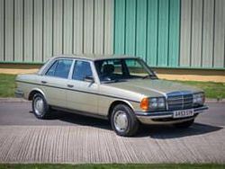 Vert Utilisé 1983 Mercedes E280 Berline | 36 719 €