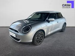 Gris Utilisé 2024 Mini Cooper Citadine | 29 900 € (Prix juste)