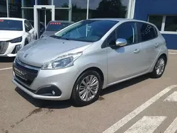 Gris Utilisé 2018 Peugeot 208 Style Citadine | 9 990 € (Prix cher)