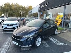Noir etoile Utilisé 2024 Renault Clio V Berline | 15 990 € (Prix juste)