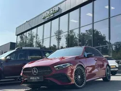 Rouge Utilisé 2024 Mercedes A200 AMG line Berline | 37 990 € (Prix juste)