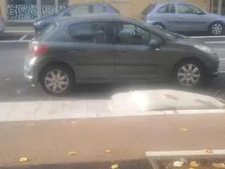 Gris Occasion 2007 Peugeot 207 Premium Berline | 3 500 € (Prix juste)