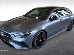 Gris Nouvelle 2025 Mercedes CLA200 Shooting Brake AMG line Break | 57 900 € (Prix cher)