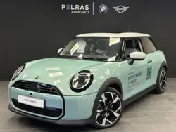 Utilisé 2024 Mini Cooper S Classic Citadine | 32 990 € (Prix juste)