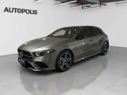 Gris Utilisé 2023 Mercedes A200 AMG line Berline | 31 990 € (Prix juste)