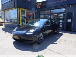 Noir Utilisé 2020 Tesla Model 3 Standard Range Berline | 21 989 € (Bon prix)