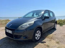Gris Utilisé 2010 Renault Scénic III Expression Monospace | 3 899 € (Super prix)