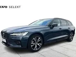 Bleu Utilisé 2024 Volvo V60 Plus Break | 45 025 €