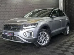 Gris Utilisé 2024 VW T-Roc Style SUV | 29 733 € (Prix juste)