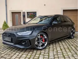 Noir Utilisé 2023 Audi RS4 Competition Break | 107 890 €