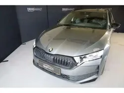 Gris Utilisé 2024 Skoda Octavia SportLine Break | 38 441 € (Prix cher)