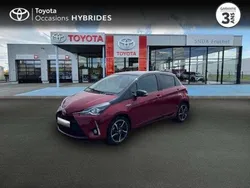 Utilisé 2017 Toyota Yaris Hybrid Berline | 15 990 € (Prix assez cher)