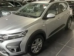 Gris Utilisé 2021 Dacia Sandero Comfort Citadine | 12 999 € (Prix juste)