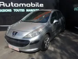 Beige Utilisé 2007 Peugeot 207 Premium Berline | 2 990 € (Prix juste)