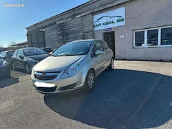 Beige Utilisé 2007 Opel Corsa Cosmo Citadine | 2 999 € (Prix juste)