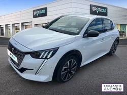 Blanc Utilisé 2022 Peugeot e-208 GT Citadine | 16 690 € (Prix juste)
