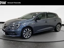 Gris Utilisé 2024 Renault Mégane IV Techno Berline | 22 999 € (Prix juste)