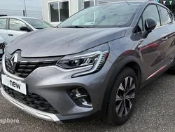 Gris Utilisé 2023 Renault Captur Techno SUV | 17 999 € (Bon prix)
