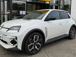 Blanc Utilisé 2024 Renault R5 Techno Citadine | 31 500 € (Prix juste)