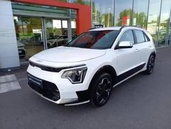 Blanc nacré Utilisé 2023 Kia e-Niro Active SUV | 28 499 € (Prix juste)