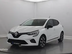 Blanc Utilisé 2022 Renault Clio V Evolution Berline | 17 999 € (Prix juste)