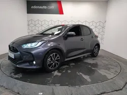 Gris Utilisé 2024 Toyota Yaris Design Berline | 22 480 € (Prix juste)