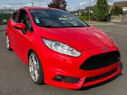 Rouge Utilisé 2013 Ford Fiesta ST Citadine | 15 590 € (Prix cher)
