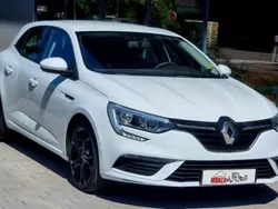 Blanc Utilisé 2017 Renault Mégane IV Life Berline | 9 900 € (Prix juste)