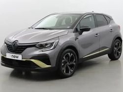Gris Utilisé 2023 Renault Captur Engineered SUV | 23 990 € (Prix assez cher)