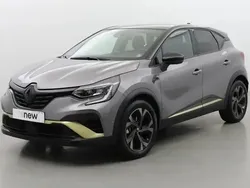 Gris Utilisé 2024 Renault Captur Engineered SUV | 26 250 € (Prix assez cher)