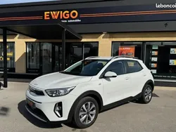 Blanc Nouvelle 2024 Kia Stonic Active SUV | 18 990 € (Prix juste)