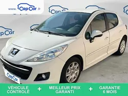 Blanc Utilisé 2012 Peugeot 207 Access Citadine | 4 490 € (Prix juste)